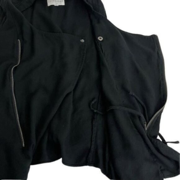 Olive + Oak Black Xyz Pdq Vest Top Size Medium with long zipper pull cords - Picture 5 of 9